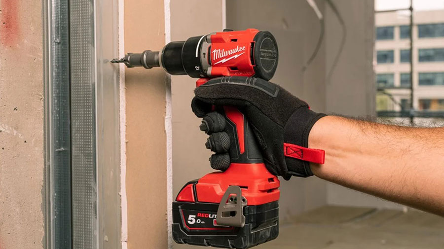 perceuse à percussion compacte sans fil M18 BLPDRC Milwaukee perceuse à percussion compacte sans fil M18 BLPDRC Milwaukee